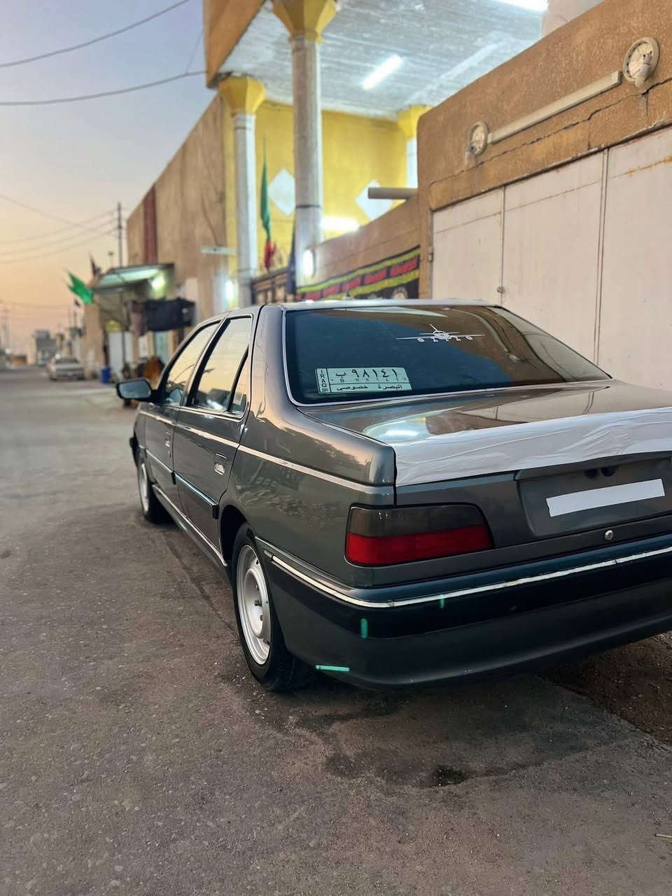 سلام وعليكم اخوان بيجو بارص 23 حره مو اقصاد سياره نضيفه تجي تشوف بعينك مابيه حادث ولا تبديل فقط دحجات سعر 74 مكاني بصره ابو الخصيب ***********
