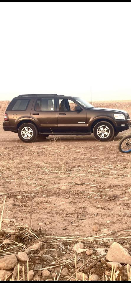 🚗🔥 للبيع فورد اكسبلور 2007 بحالة جيدة 🔥🚗

📌 النوع: فورد اكسبلور  
📌 الموديل: 2007  
📌 الرقم: أربيل  
📌 الصبغ: 3قطع صبغ  
📌 الحالة: هزّة وسنوية جديدة ✔️  

✔️ محرك قوي وأداء ممتاز 💪  
✔️ مناسبة للاستخدام اليومي والعائلي 👨‍👩‍👧‍👦  
✔️ سيارة مريحة وثابتة على الطريق  

💰 السعر: (83)  
📍 الموقع: أربيل  
📞 للتواصل: ***********  

🔥سعر مناسب – الجا
