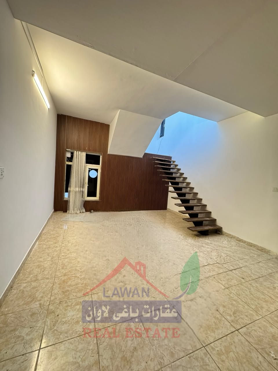 #دار_للبيع_في_اربيل_مجمع_لاوان_ستى
#مساحة_200_متر
 #يتكون_غرفة_نوم_استقبال_هول_داخلى_
#مطبخ_بارد_مطبخ_حار_كراج_حديقه

للاستفسار_اكثر
***********☎️
***********☎️
***********☎️
____________________________________
#خانوو_بؤ_فروشتن_شارى_لاوان_ستى
#رووبه رى_200_متر
#پيكهاتووه_ژوورى_پيشوازى_1_نووستن_
#هول_داخلى_چيشتخانه ى_سارد_چيشتخانه ى_كه رم

زانيارى_زياتر
***********☎️
***********☎️
***********☎️
_________________________________________
