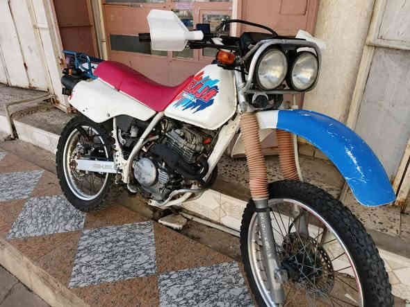 السلام عليكم بسبب الوعود الكاذبه اعيد النشر هونده باجه للبيع مبدل بيه بس رنكات ولباقي مكفول حلوه مانقصه شي السعر14ورقه وبيه مجال للشراي رجان المايشتري لايخابر رجائن ميسان قضاء كميت ‏‪***********‬‏ او مراوس حسب القناعه
