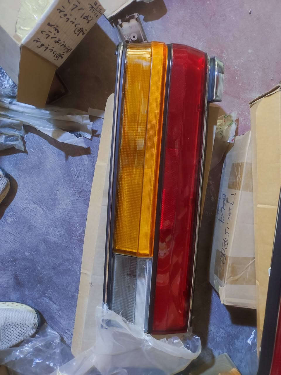 بك لايت كراوسيده ٨٨ و٩٠ اسعار مناسبه ***********
