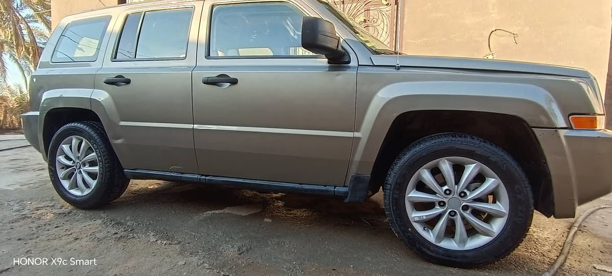 سياره جيب للبيع موديل 2008 وارد خليجي كفاله عامه مكينه 2400 تخم تاير حداديه خلفي أمامي جديده منضومه غاز
تبريد خير من ألله عنوان بابل طريق حله نجف
السعر 85وبيه مجال
***********
