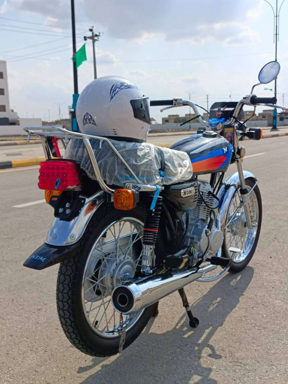 السلام عليكم 
نامه متياز سكنر ماصاله اقل الشهرين من طالعه من الوكيل 
السعر خاص 
او مراسله واتساب ***********
مكاني كوت داموك
