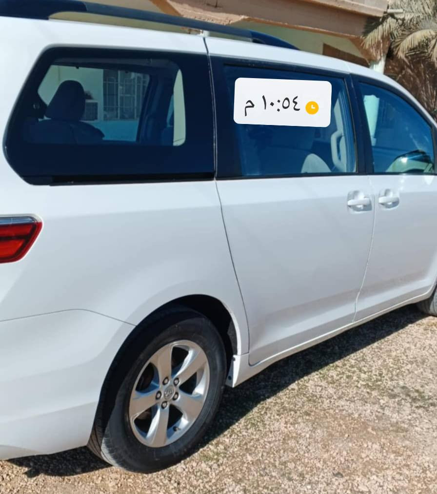 السلام عليكم 
سينا للبيع 

موديل2017
مواصفات LE
تبريد ثلاث قطع 
كشن السايق كهرباء
بردات بلادي
تحكمات ستيرن 
مثبت سرعه 
بوب كهرباء
محرك كير شرط
ضرر بنيد بدون دواخل +جاملغ الامامي جهة السكن معدل بارد بدون فتح 
مكان السيارة
القائم ناحية العبيدي
للاستفسار الاتصال 
***********
