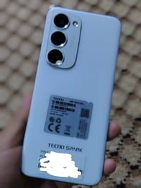 تكنو سبارك 40 برو+ • ٢٥٦ • بطارية ٥٢٠٠mAh