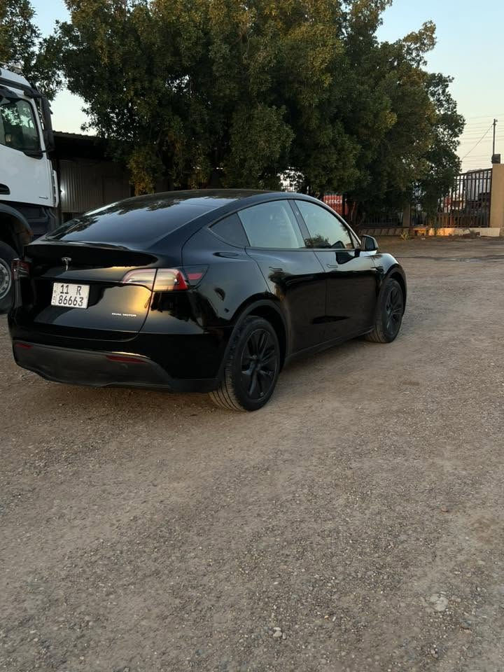 تسلا مودل y
2024  رقم بغداد مميز 
ماشيه 15 الف ميل 
دبل ماطور 
السياره جديده كلش
الحادث الجاملغ الخلفي صفحه اليمين وشبر من الباب الخلفي 
مواصفات التسلا معروفه 
وياها شاحنه 32A

هـ: ***********
