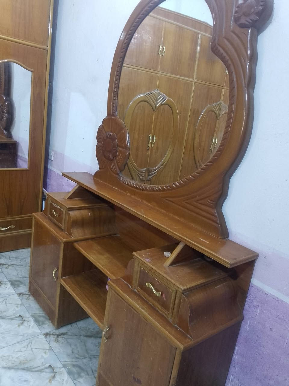 للبيع السعر 160
وابيع مفرد نجاره عراقي مابيه أي ضرر


**إذا كنت صاحب هذا الإعلان وتريد حذفه لأي سبب، رجاءا أرسل رسالة إلى الدعم الفني**