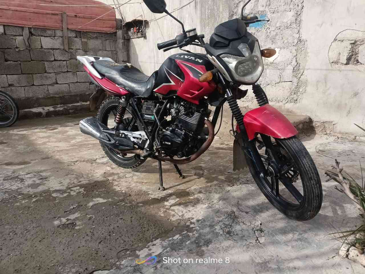 السلام عليكم
ماطور ليفان 2020 منفيس مامفتوح كلشي شغال /كيج سرعه + كيج بانزين + رون /***********
