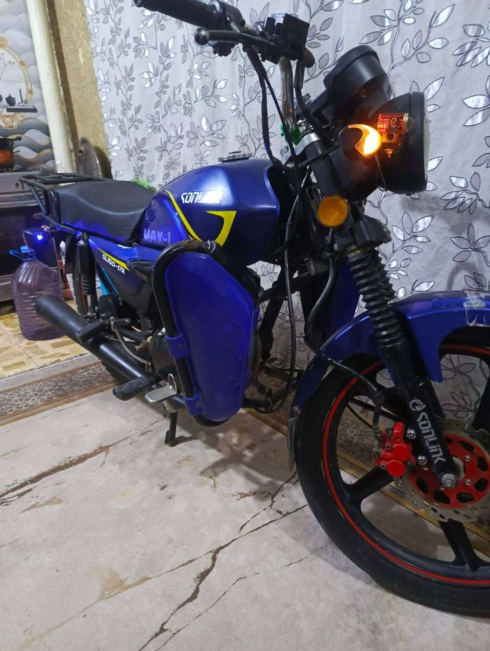 سلام عليكم دراجة شاينك برغي مافتوح بلمكيه موديل 2023
هاي الدراجة نفس شوفت عينك سعر 650بيها مجال الطيبين  المكان حي الراسه العبيدي شارع عشرين الرقم بي وتساب ***********
