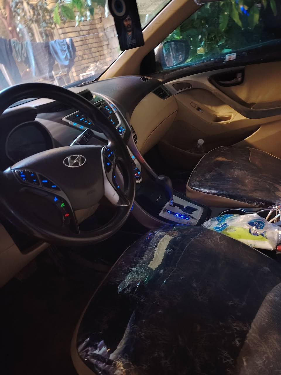 سلام عليكم النترا موديل 11 حادثها جاملغ الخلفي معمره تعمير جديد صبغ جديد سياره بسمي تريد تحويل تريد وكاله مكينه 11800 دوشمه جديده رقمها بغداد السعر ب90 وبيها مجال
رقم الهاتف ***********
