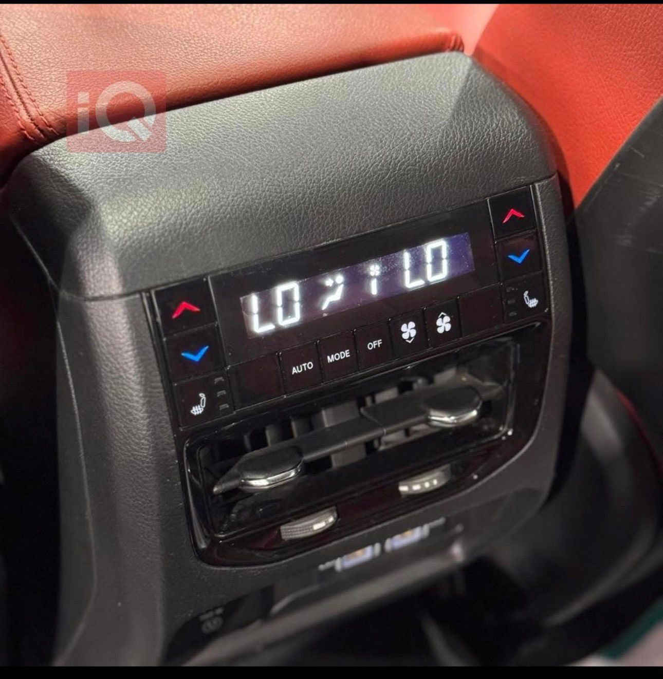 سلام عليكم جيب (اوڤر لاند 2023)محرك 3600فول مواصفات دفع رباعي نظام تعليق جكات قيادة ذاتية عند المنعطفات رادر امامي مع منع تصادم نظام الرؤية اليلية تحذر الخروج عن المسار مستشعر نوم السائق مع نظام التوقيف الالي تحذير النقطة العمياءنظام التحذير عند التقاطعات نظام تحذير عند عند تجاوز السرعة المحددة نظام عرض المعلومات على الزجاج الامامي نظام تقليل الضجيج داخل المقصورة أنارة محيطية شاحن موبايل وايرلس تعديل مقود السائق كهربائي تدفئة وتبريد في الكشنات مرايا تعميم ذاتي المراية الجانبية قابلة للطي كهربائي نظام الصوت من ماكنتوش مع 19سماعة سقف بانوراما ثلاث شاشات شاشة للراكب الأمامي نظام الخرائط عرض خرائط الطريق على لوحة القيادة 4كامرات خارجيةمع بخاخ ماء للتنضيف كامرة للورأة الداخلية تصوير حراري ليلي المصابيح الأمامية زنون شكافات الضباب زنون دخول ذكي بصمة على خمس ابواب للدخول الذكي تشغيل عن بعد الصندوق الخلفي كهربائي فتح الصندوق الخلفي مع حركة القدم دوسات جانبية فرش المقصورة الداخلية من الحلد الطبيعي الفاخر مساج للمقعد الأمامية المقاعد الأمامية كهربائي المقاعد الخلفية تدفئة وتبريد ستائر للشبابيك الخلفية انارة داخلية LEDمتعددة الألوان حساسات اميامية وخلفية 5اراكب مكيف خلفي مع وحدة تحكم منفصلة تدفئ مقود القيادة مانع تصادم خلفي بلوتوث تليفون محدد سرعة نظام تشغيل وإطفاء اوتماتيك نظام بريك اوتماتيك رقمه بغداد والعنوان بغداد ممتواجد فيس فقط هاتف *********** السعر اربعة ونص وبيهه مجال
