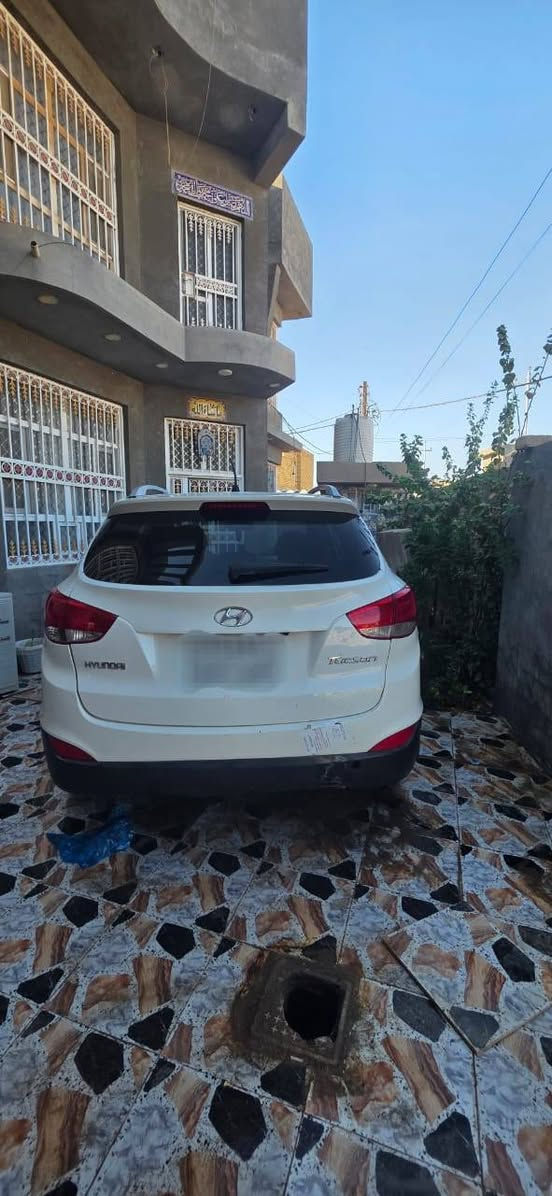 السلام عليكم 
توسان 2011 خليجي فول مواصفات 
السياره جاهزه ونضيفه مكينه مامفتوحه
بيع سريع 119 مجال قليل جداً 
***********
