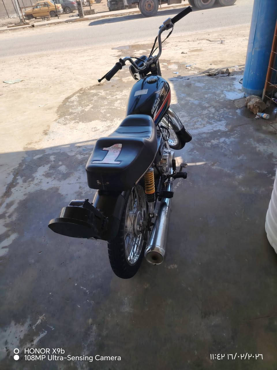 دراجة للبيع شاصي  2021 ارشة اوراق اصولي وتعميرة كلهة2025نامة شلامجة برغي ما مفتوح بدراجة سعر 800 مكان ديوانية للستفسار ***********
