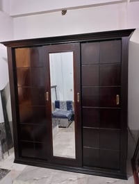 اوض شباب • دولاب ٢٫٢٠م عمق ٦٠سم • تسريحة وكوميدينو