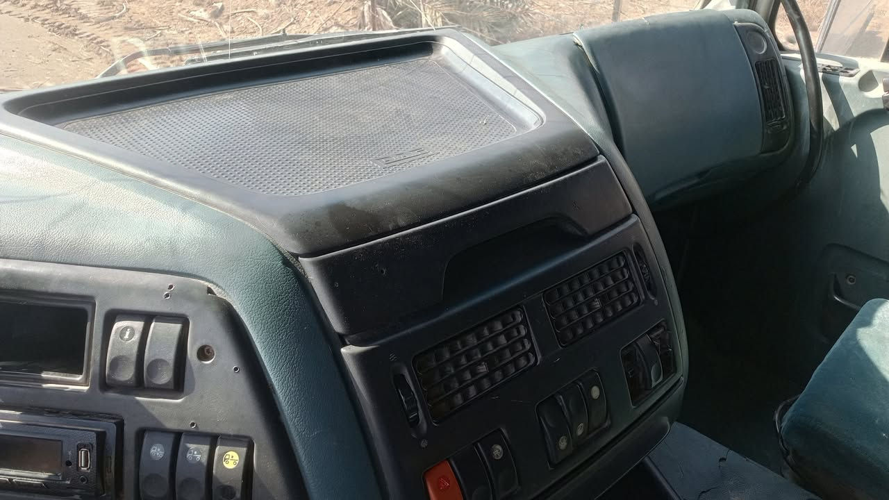 سلام عليكم داف البيع 2003موديل
سعر 75 ***********
