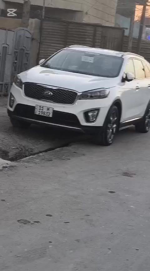 السلام عليكم 
سورنتو 2016  خليجية الشركة الدولية
رقم بغداد  دولي هزة جديدة باسمي شخصياً
6سلندر 
7راكب
3قطع تبريد
بصمه وابواب
مري شفط 
بردات بلادي
حساس امامي خلفي
كامر خلفيا
لايت زينون
بك لايت LED
السيارة بالواقع احلى من الصور مناقصها برغي دينار متصرف عليها
كير مكينه بلادي على وضع الشركة سبانة ماممدود علي
السعر  مكاني بغداد  للاستفسار ***********
