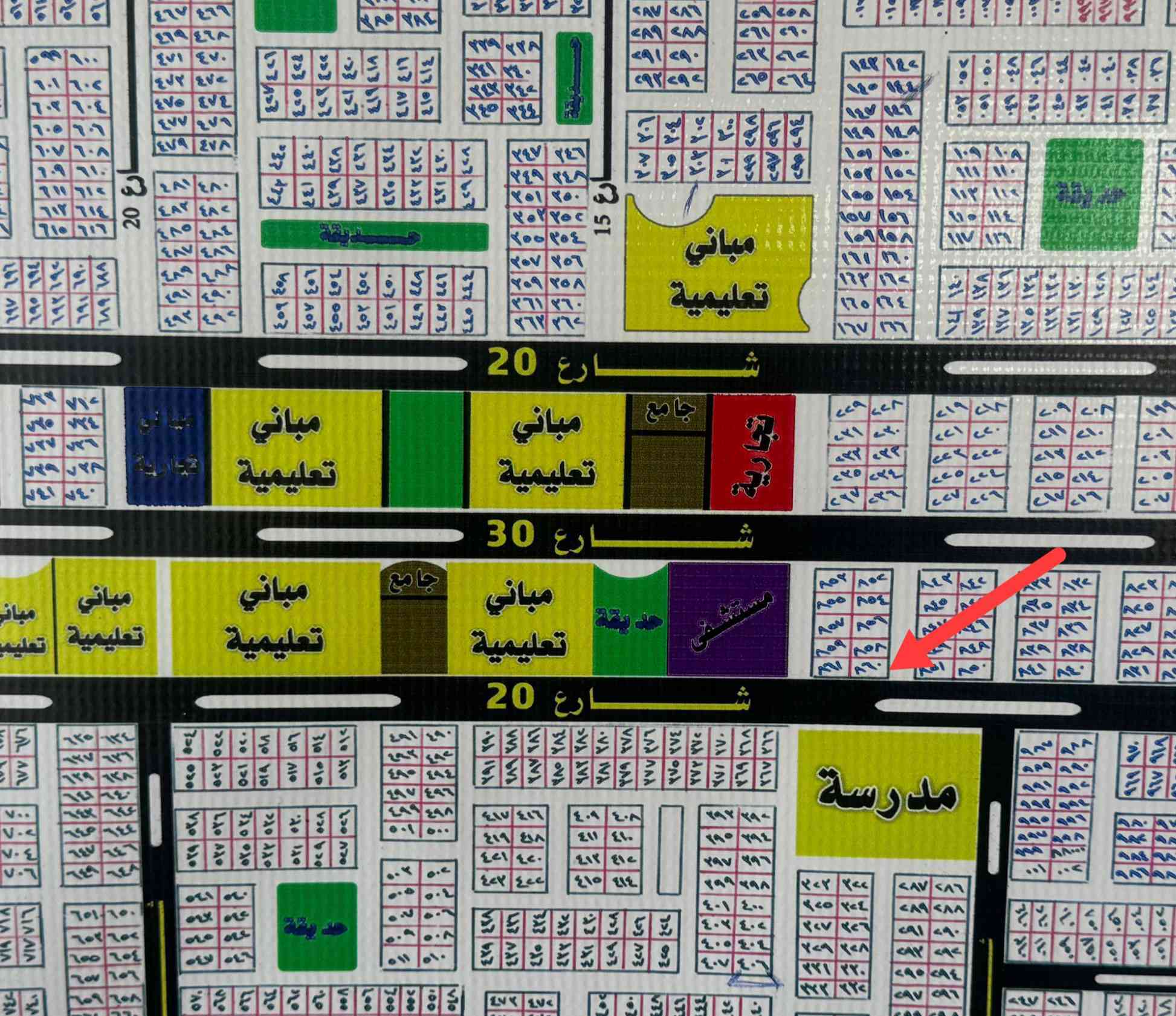 قطعه للبيع ركن تجاريه على شارع 20 م تجاري موقع ممتاز وسط الحي السعر 41 مليون 
الواجه 12 م و النزال 12.5 مربعه

***********

***********
