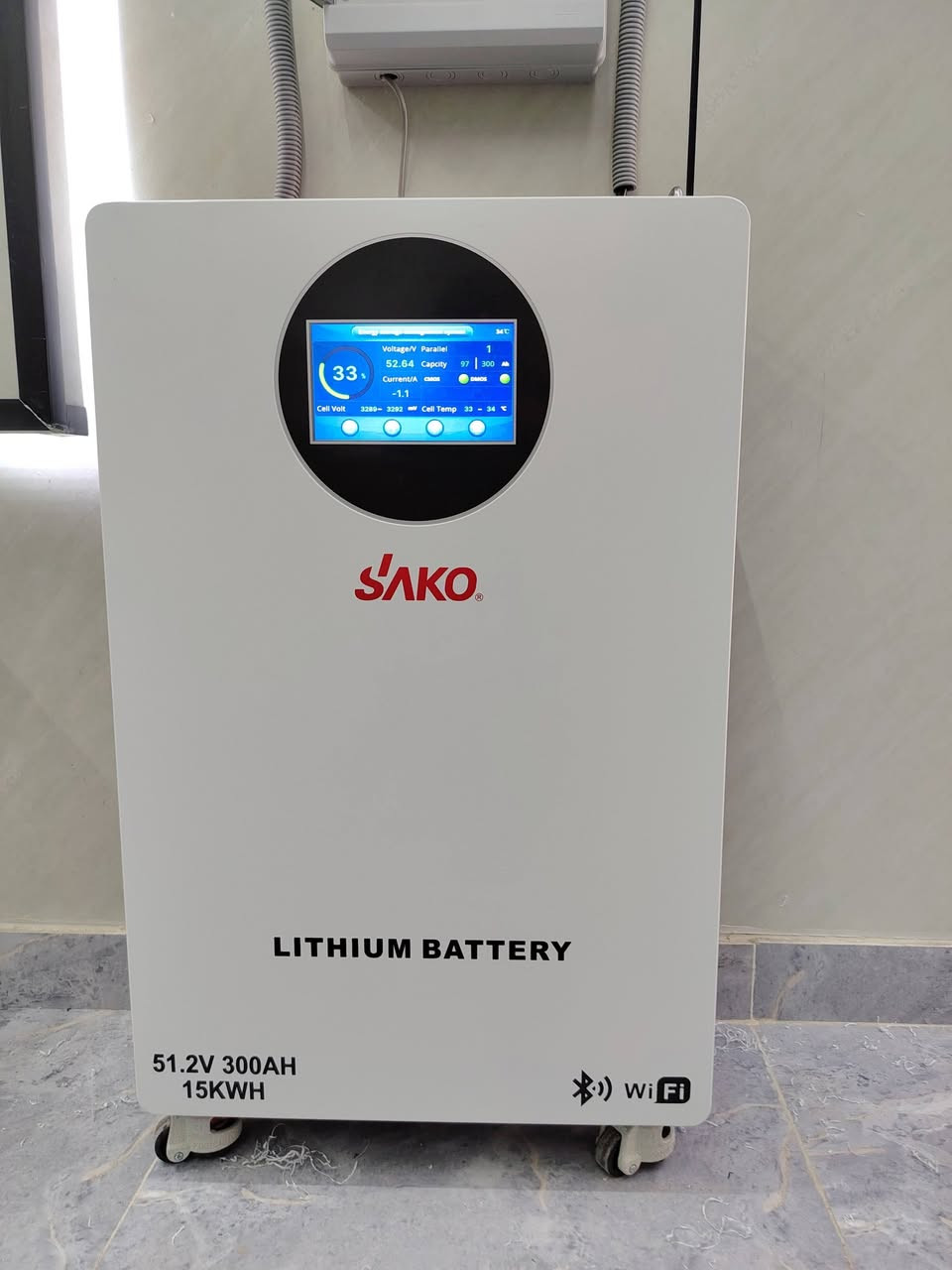 🔥 مشروع مميز من الأرض الصلبة للطاقة الشمسية 🔥

✅ إنفيرتر AlpSolar نظام 48 فولت IP 66

تقنية MPPT مدمجة لرفع كفاءة الشحن

أداء مستقر وتشغيل موثوق للأجهزة المنزلية
حماية ذكية للمنظومة

✅ بطارية ليثيوم SAKO 🔋 سعة 15 كيلوواط 🔋 300 أمبير - 51.2 فولت 🔋 مزودة بشاشة ذكية و WiFi 🔋 عمر تشغيلي طويل وعدد دورات مرتفع 🔋 نظام BMS لحماية البطارية وإدارة الشحن والتفريغ

✅   جينكو620W ألواح شمسية عالية الكفاءة ☀️ مقاومة للحرارة والغبار ☀️ إنتاج ممتاز خلال ساعات النهار ☀️ مصممة للعمل في الظروف المناخية العراقية

✅ تنفيذ احترافي ✔️ هيكل حديد مغلون مقاوم للصدأ ✔️ تمديدات منظمة وآمنة ✔️ كيبلات أصلية مقاومة للحرارة والعوامل الجوية ✔️ تركيب وفق المعايير الفنية

🎯 المنظومة مناسبة لتشغيل: 💡 الإنارة ❄️ المكيفات الانفرتر 🧊 الثلاجات والفريزرات 📺 الشاشات والأجهزة المنزلية 🚿 مضخات الماء والأحمال اليومية

🚚 النقل والتنصيب مجاناً

🛡️ كفالة وضمان على الأجهزة

💥 عروض خاصة وأسعار منافسة لفترة محدودة

📞 للاستفسار والحجز: ***********

📍 الأرض الصلبة للطاقة الشمسية

استثمر اليوم بالطاقة الشمسية... وتمتع بكهرباء مستقرة وتوفير حقيقي لسنوات طويلة. 🌞⚡

#الطاقة_الشمسية #منظومات_شمسية #العراق #بعقوبة #بطاريات_ليثيوم #SAKO #SolarEnergy #بديل_الكهرباء #كهرباء_24_ساعة #الأرض_الصلبة_للطاقة_الشمسية
