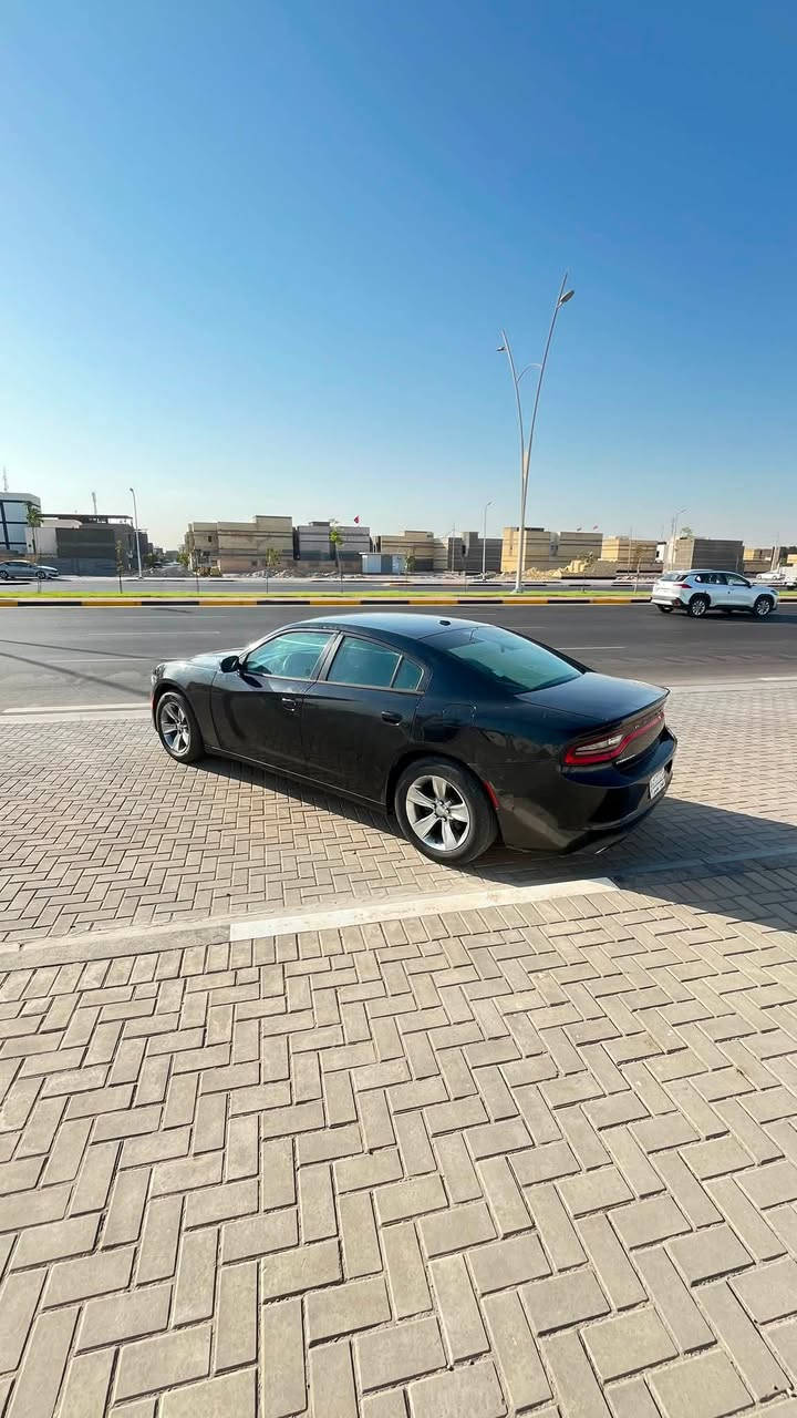 السلام عليكم
❌❌للبيع❌❌ 

جارجر موديل 2015 معلاية 2018 

السياره كير طياره 

فئة sxt 

مكينه3600 

تو ويل 

شاشه صغيره 

كير مكينه خبر من الله 

السياره مرمزه مابيها صور حادث ابيع عل فحص 

المكان البصرة القبلة

رقم التلفون 

*********** 

السعر 125 وبيها مجال
