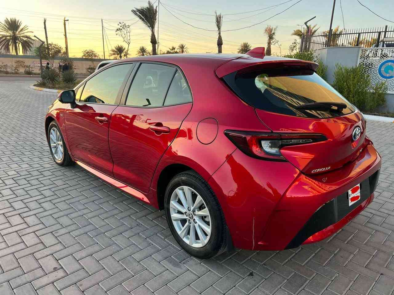 السلام عليكم تويوتا كورلا 2024 هايبرد وارد ياباني يعني ياباني اصلي تحوير وكاله  بالخليج من ستيرن يمين الى اليسار (شغل درجة اولى ) ماشيه 900كم👍
📍- حساسات اماميه خلفيه
📍-انظمه قياده
📍-carplay
📍-تدفئه تبريد
📍-لايتات زينون
📍-132ورقه
للاستفسار *********** *********** واتساب
61466053451+ واتساب
مكان السياره بغداد
