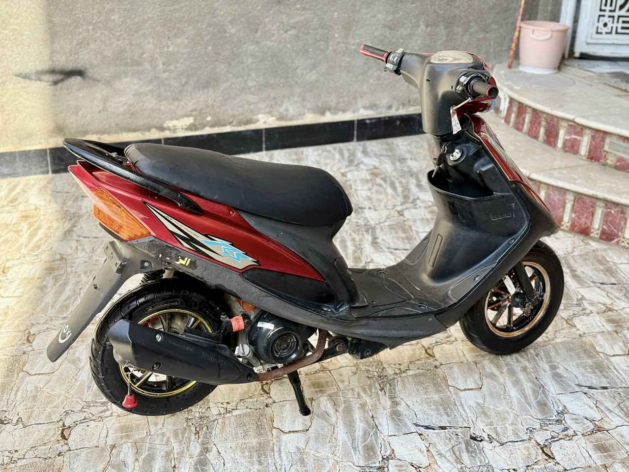 ماكس عدله 50 بلاد ما نقصها برغي  دراجه نضيفه نصبه حلواه شغاله هندر سلف عوزه باتري فقط كهربائيات كلها شغاله ( مفتوحه مكينه ناعمه ناعمه خرسه نضهه ومعدل ومشي ) لا تبخر ولا تنقص دهن ولا نضوح مكاني ناصريه تضحيه شارع العياده السعر ٤٧٥ وبيها مجال للشراي ***********
