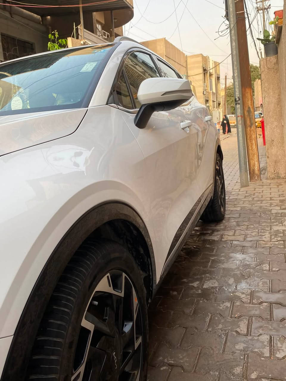 سبورتج مديل 22خليجي كفالة عامة بيهة بس طخة بل جاملغ الأمامي عل كد إصبعين وعايفهة ما مصلحة سبير ما نازل ماشية 59 الف مكاني بغداد الجديدة *********** السعر 193 بيهة مجال بصيط جدا 
ملاحضة السيارة فول مواصفات عدة الفتحة
