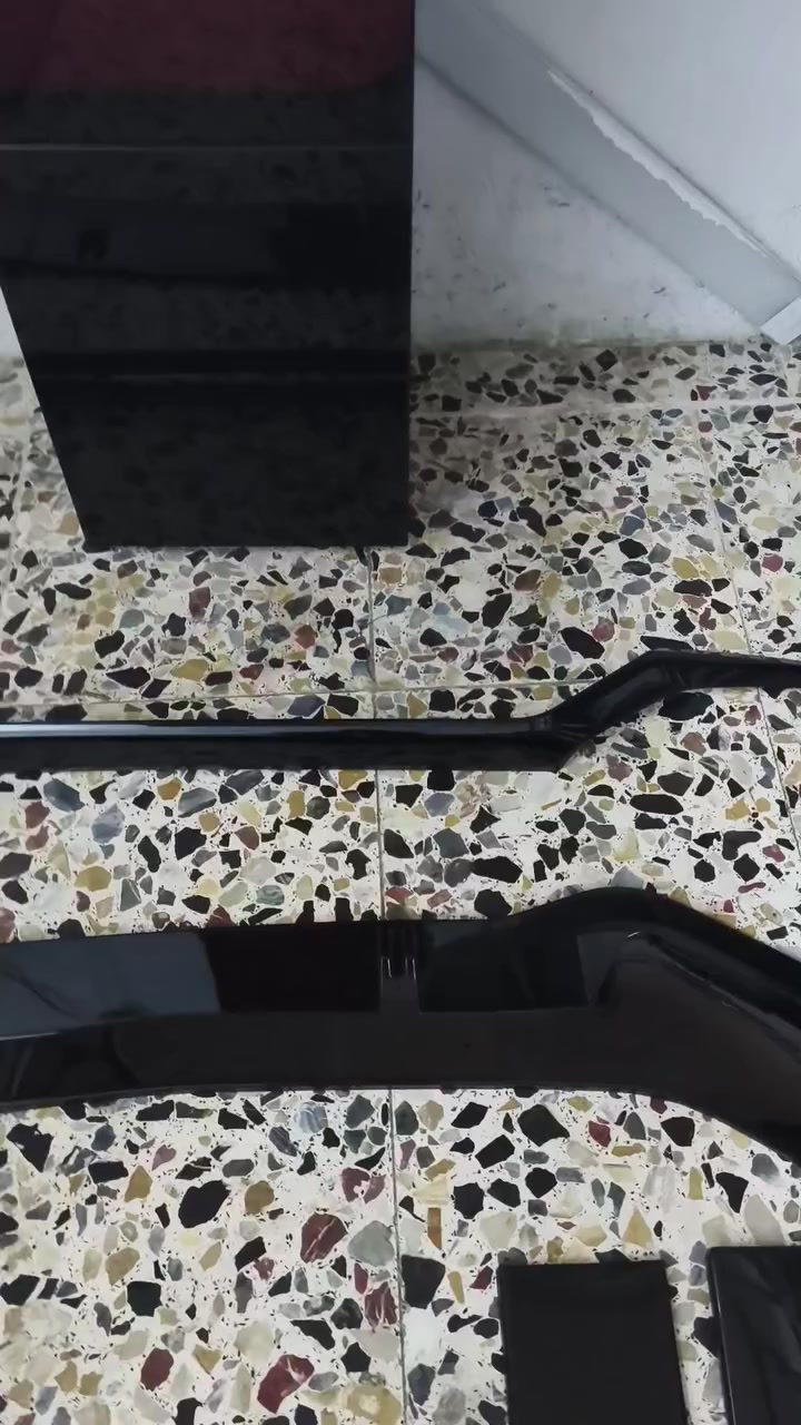 للبيع سبايدر امامي+تخم تكم جانبية+سبايدر خلفي+جناح صندوق+جناح دعامية خلفية+اجناح بنيد الاتصال***********
