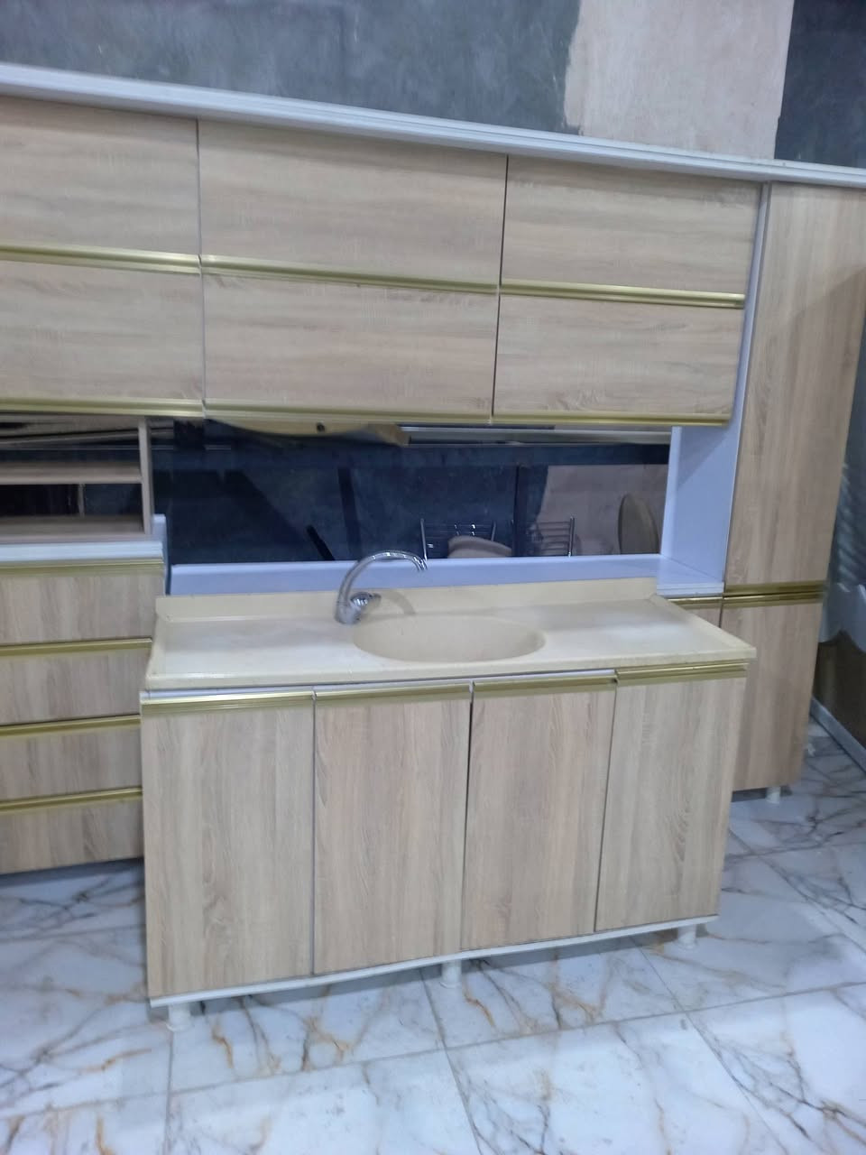 كاونتر تركي جديد كلش سعر 400 الف مجمع سيد حيدر الصافي عنوان جديد نهايه شارع ٣٠ قرب دوريه نجده تلفون *********** مجمع الزهراء عليها السلام
