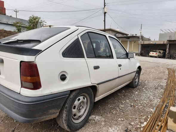 كاديت للبيع موديل ٩١
رقم جديد سنويه جديد 
كاربون مسجل 
سيارة صبغ عام 
تويار جديدة
المحرك بي صرف 
الكير شرط 
كهربائيت كلها شغاله
عنوان /دهوك /فايدة 
السعر ٢٧ مجال بسيط
*********** تلعفر
