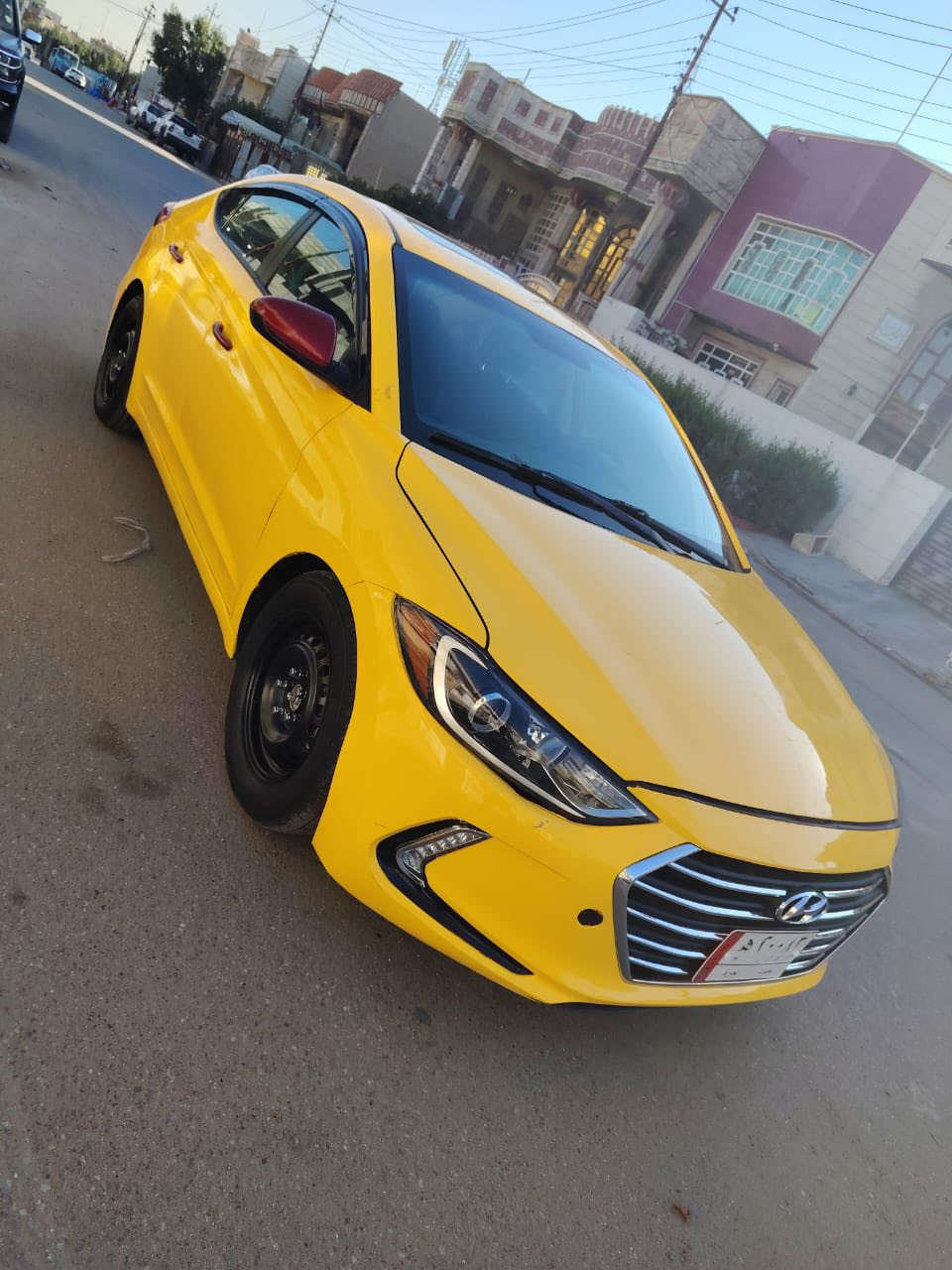 النترى للبيع موديل ٢٠١٨ وارد امريكي حادثها جاملغ وباب جهة اليمني وبيها بداية اللغد تصليح ماواصل للدبل يعني السمجه الوره اللايت السياره فول مواصفات واحد ع واحد بصمة تشغيل بصمة ابواب سلايت روف  محرك ٢٠٠٠ دوش السياره جاهزه للاخير تبريد تدفئه تخم تاير جاهزه من كلشي السعر ١١٠ ورقه مكان السياره بغداد البلديات ***********
