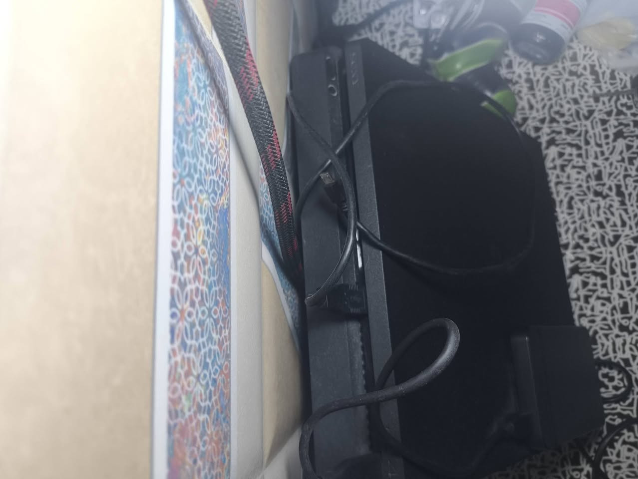 بيع بلي 4مهكر سلم1تيره بدون فلاش أصله مهكر اخو الجديد بي 15لعبه عل فحص مكان بابل
‏‪0788 367 9140‬‏
