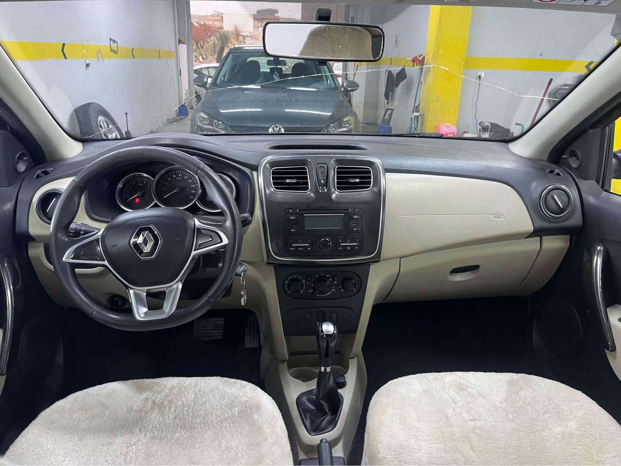 رینۆ سیمبول ٢٠١٩ 
كلین بێ بۆیاخ بێ لێدران 
گێرو مه‌كینه‌ به‌ شه‌رت نه‌كراوه‌ته‌وه‌ 
*********** السليمانية, العراق
