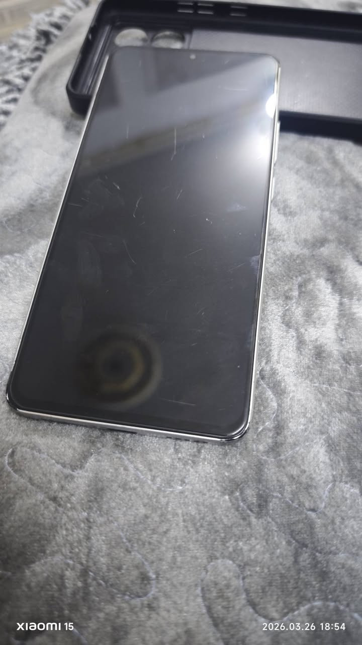 بوكو x6 برو بدون ملحقات بي خدوش بل شاشه وطخه بل شاصي لا يوجد عطل ولا كسر على فحص الذكره 256//12+12مكاني سكندريه لا يوجد توصيل السعر قفله ٢٢٠الف الي يفيده السعر يتصل***********
