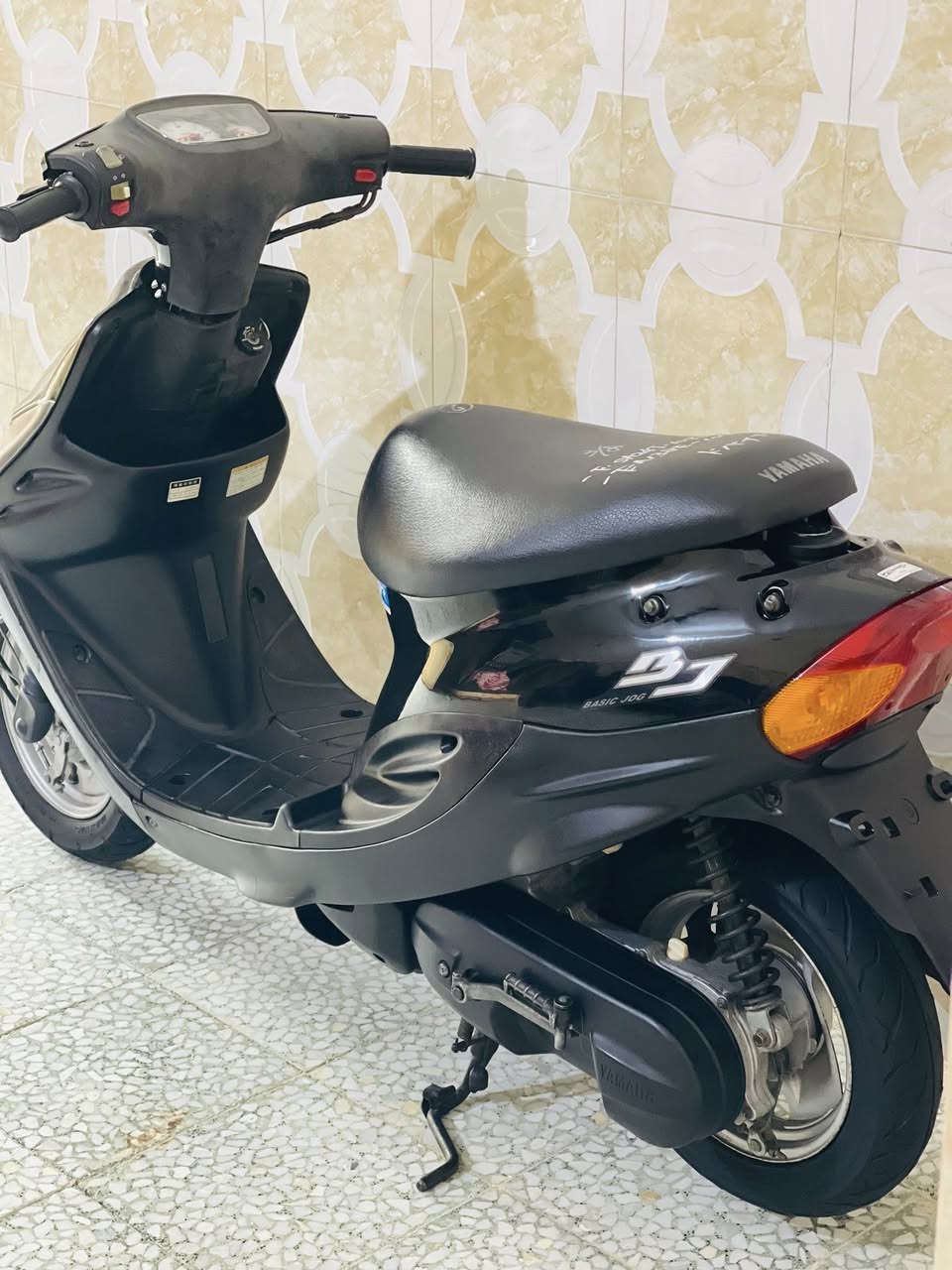 شباب للبيع كفاله عامه هيه هيه عل بلاد صاله شهرين من طالعه من لمزاد مو وكيل مزاد مكان ميسان اتصل على هذا رقم ***********
