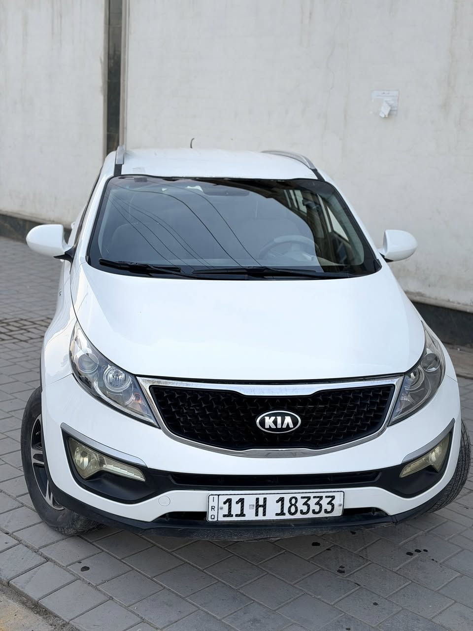 للبيع كيا سبورتج 2016 خليجي
رقم بغداد الجديد باسمي تحويل ثاني يوم .....
السياره مكفوله من حادث بس السياره جانت محد يطلع بيها فلونها مثل الجرد وصبغنا على كد القطع وكلهل ليبل واحد 
انصبغ شكم قطعه فقط رش بدون معجون فقط رش 
السياره جاهزه على اخر حبايه هيه مال بيت مومال بيع وشرا 
وبالخير علياخذها 
وكامله مكمله مابيها نقص 

السياره تبريد كير محرك كله بشرط 
والسياره فقط المحرك من فوك مفتوحه البراغي مال قبغ ولفات 
السعر ١٤٢ وبيها مجال بسيط 
والشراي يشلع عيوني 
المكان بغداد الاعضمية
*********** سرمد
