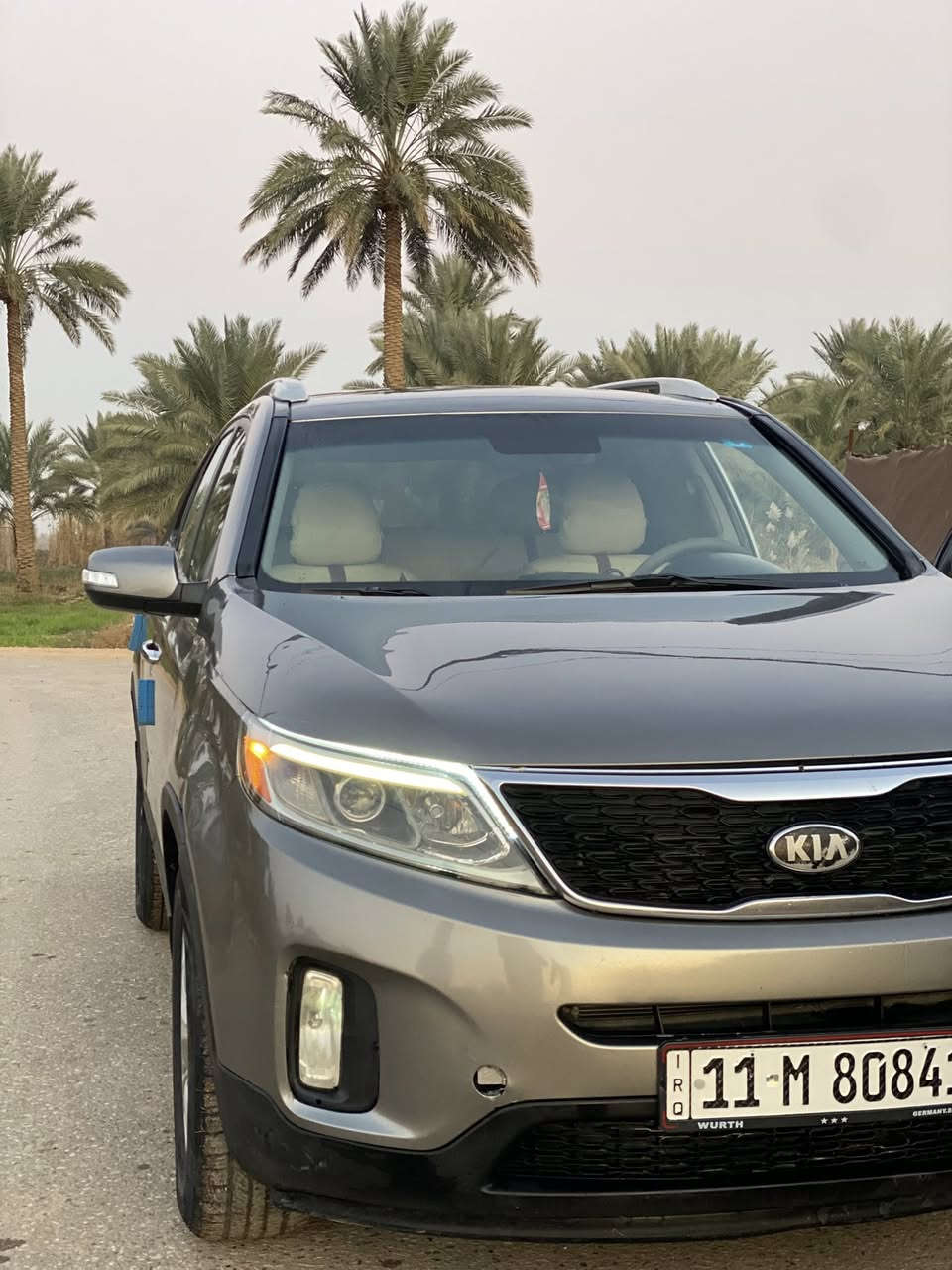 السلام عليكم كيا سورنتو للبيع وارد امريكي اربعه سلندر سبعه راكب مكفوله من الصبغ والتبديل والضربه بيها تعديل ع بارد بسيط  وطلقه بالقماره مامبينه لباقي كفاله عامه ع وضع الشركه محرك وكير وتخم تاير كفاله مواصفات بردات مال شركه اشاير بالمري شاشه لمس وكامره و حساسات تحكمات ستيرن جهتين مانع انزلاق لسياره جديده جداً دوشمه جديده لايت زنون عالي ناصي رقم بغداد الدولي سونار مرفق بالمنشور وين ميعجبك افحص تبريد قطعتين ثلج سياره جديده بمعنى الكلمه السعر145وبيها مجال لطيبين عنوان السياره بابل سده الهنديه للاستفسار *********** اتصل وبيك خير وتدلل
