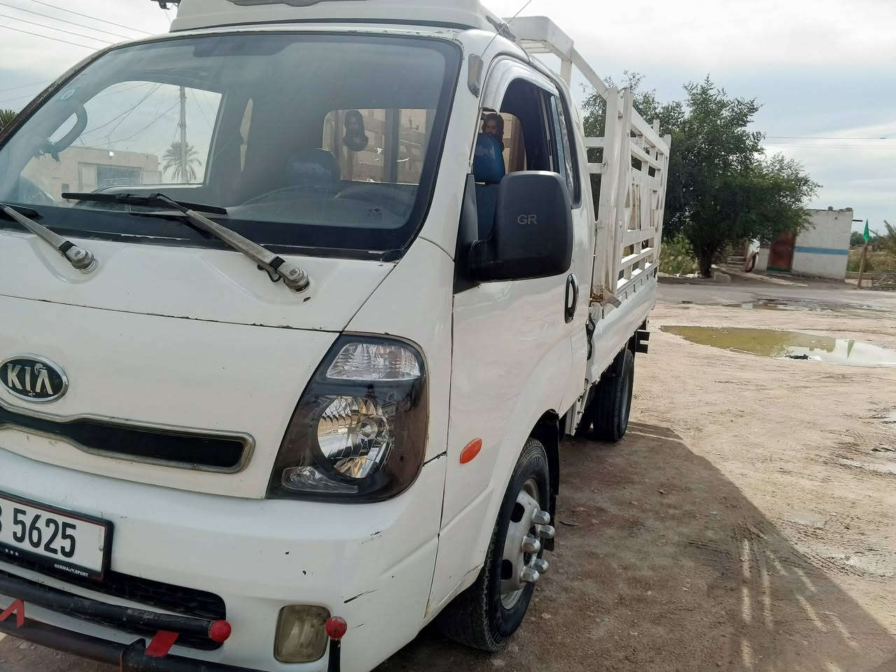 كيا 2009 رقم ميسان انكليزي سنويه لـ2030  ڪير ومحرڪ جدد  شاصي مكفول   دواخل نضيفه  كهربائيات شغالة حدادية نضيفه  مابيها نقص 
  السعر 90 وبيها مجال قليل وترهم مراوس  اذا،سياره نضيفه 

الاتصال 0782 979 5534
