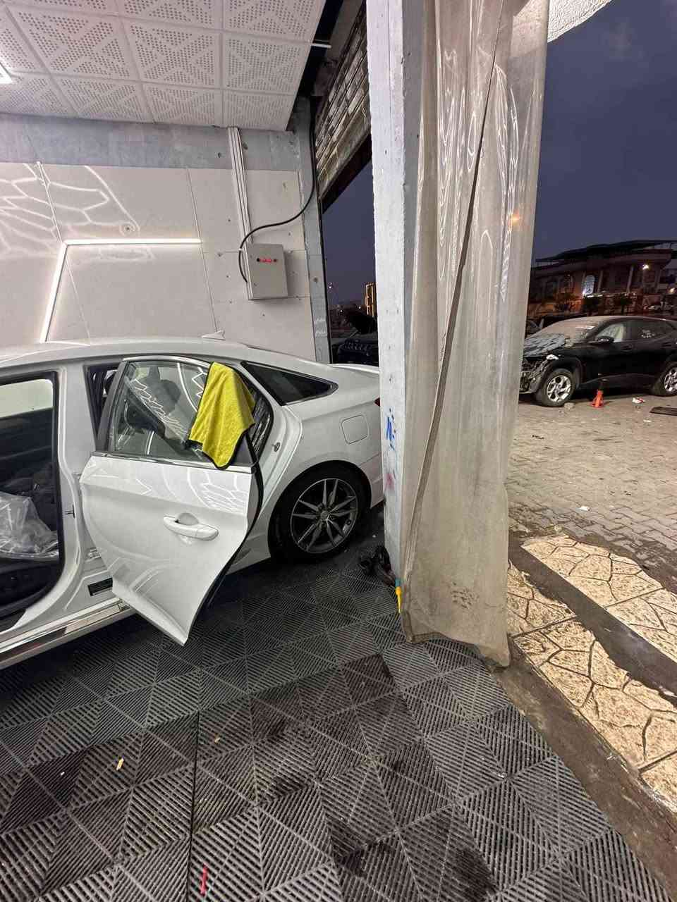 سلام عليكم سوناتا 2017 ورده امريكي ضربتها موجوده بالمنشور المكينه 2000 تيربو مكينه مفتوحه معللين كاسكيت بيع مراوس السعر115وبيه مجال واني خادم*********** الزبير, البصرة
