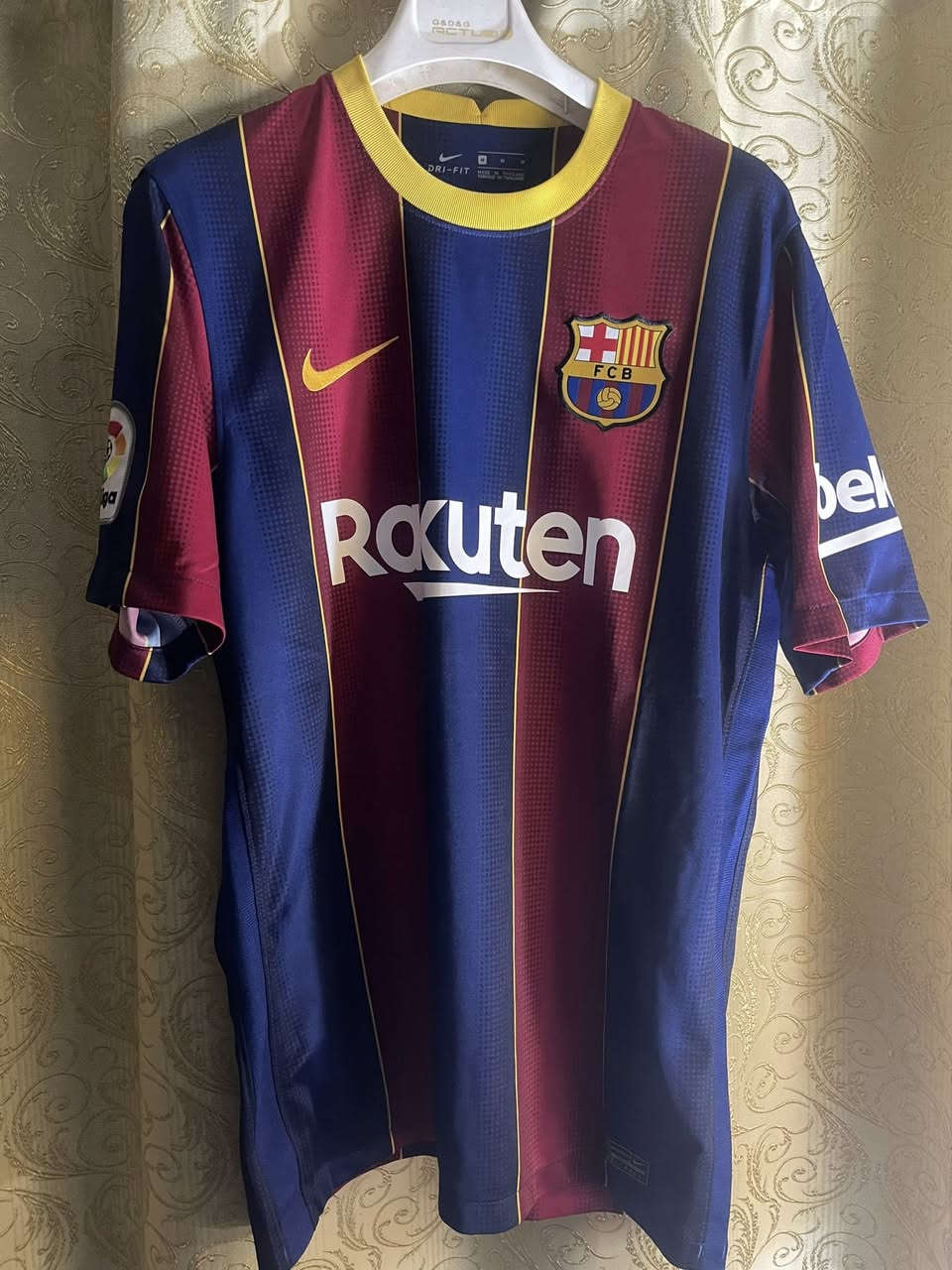 سلام عليكم
اي دريس سعر 5 الاف فقططط بيهم تايلندي وباله وجديد ونسخه لاعب ومشجع 
توصيل متوفر


**إذا كنت صاحب هذا الإعلان وتريد حذفه لأي سبب، رجاءا أرسل رسالة إلى الدعم الفني**