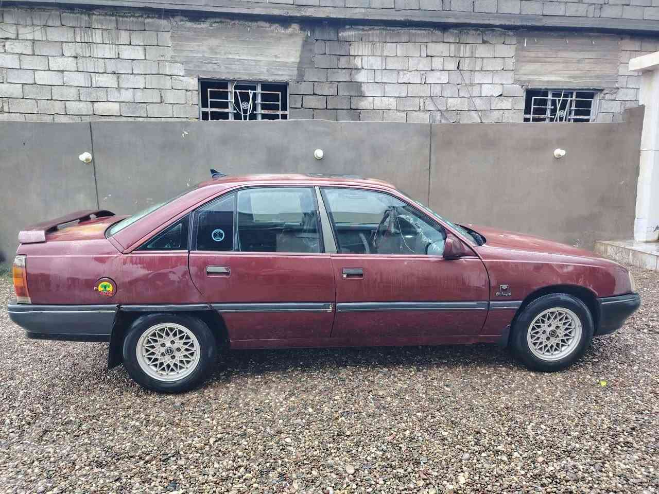 اسلام عليكم اوبل اوميكا حجم20 موديل 90رقم دولي نينوئ سنويه لل30بسمي طخم تواير جديد صدر خلفي امامي نظيف محرك وكير شرط كهربائيات كلها شغاله ***********
