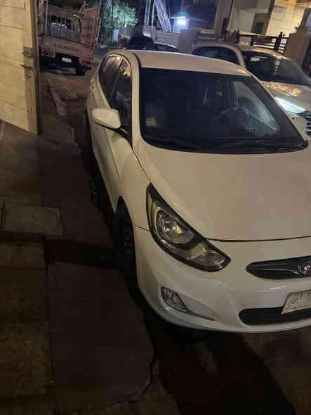 السلام عليكم 
كسنت ٢٠١٤ هاج باك
ليبل واحد السيارة 
تبريد شغال تخم تاير 
خير من الله 
السيارة ماشية ٩٠ الف
مكينة ١٦٠٠ gdi 
مال مرة مو مال شارع ومتعوبة
السيارة شغل واطلع وين مجان
مشروع وطني 
المكان بغداد 
شهداء البياع 
***********
