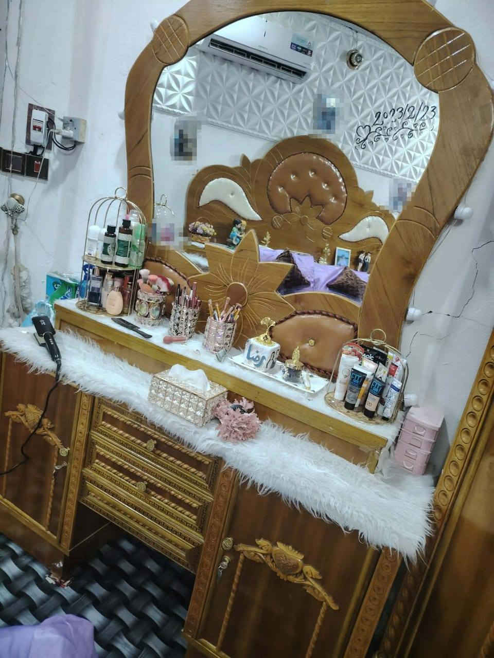 سلام عليكم  نواعم البيع وعلي مثل بل صوره 
اريدهن 250 قفل قفل لا تعاملني ولا عاملك

***********
