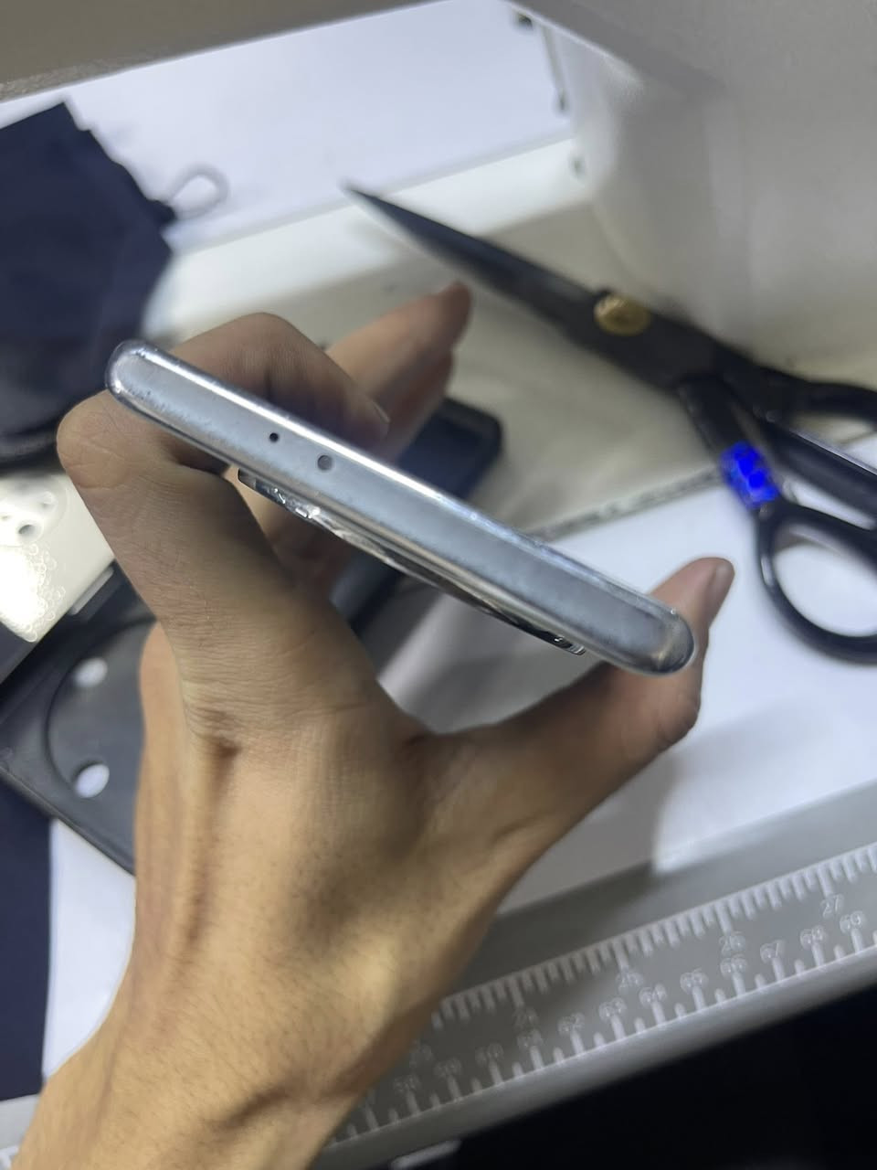 السلام عليكم هونر X9a 5Gالجهاز مكفول من كلشي بس بي بل ضهر شويه فطر وممئثر عل كامره ابد السعر 200 وبي مجال 
للستفسار ***********
