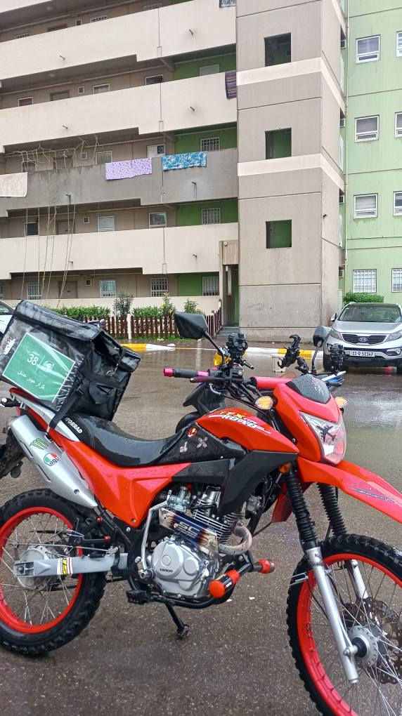 السلام عليكم.
لانسون قفاز مكينة 150cc
الدارجه ممشاها قليل كفاله عامه من تاير ل تاير مرقمه رقم اربيل بأسمي مكينه خير من الله الدراجه بلادية ونضيفه اريدها ب مليون و 650 وبيها مجال متواجد واتساب ***********
مكاني بغداد بسماية المدائن, بابل

