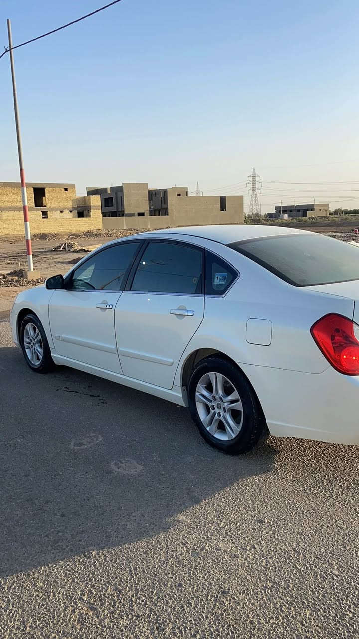 السلام عليكم ……
رينو سافران (2010)
رقم (بغداد الدولي)
6(سلندر)
فول موصفات 
فتحة 
مري شفط 
شاشه
حساسات خلفيه
تحكم ستيرن 
السياره نظيفه مكينه جديده 
مكفوله عدا بارد بالجاملغ الامامي 
السعر (115) وبي مجال للشراي رقم (***********)(‭0773 196 1590‬) ديوانية, القادسية
