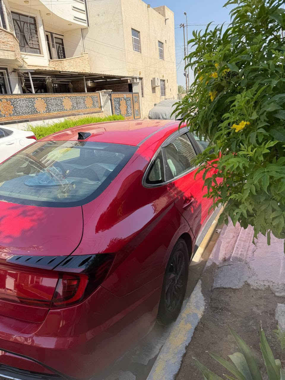 السلام عليكم سوناتا 2020للبيع حادثه قطعتين جاملغ الايمن وبنيد وارد امريكي ماشيه 92 مكينه GDI مواصفات عاديه السعر 152/الاتصال ***********
