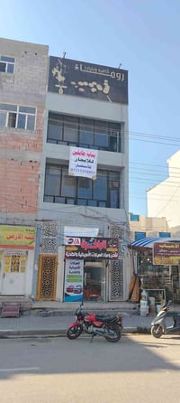 التحرير مجاور بيت كمبش • ١٠٠م • طابق ثاني وثالث