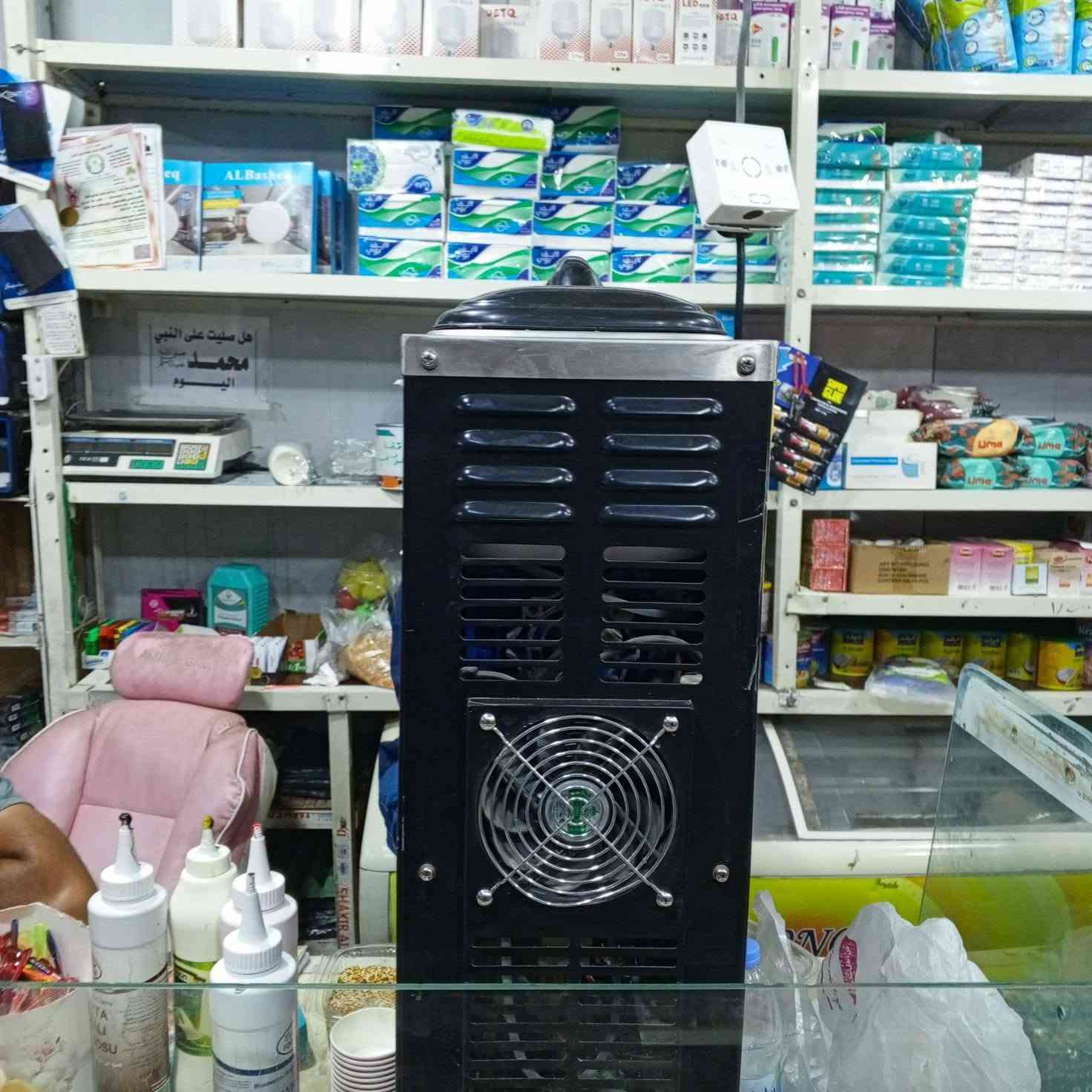مكينه سوفت حوض واحد و كير واحد اخت الجديده حجمها صغير حلوه شغاله مداخله تصليح سعرها ٤٠٠ الف مكانها البصره التنومه الاتصال على الرقم ***********
