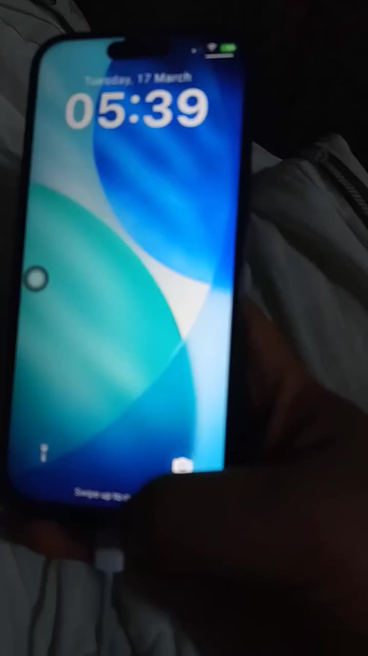 سلام عليكم حبايب شبيه الأيفون 17 نفس الشكل كارتونه موجوده مكاني محموديه سعره 175 جاي يبيعو اب200 او اكثر


**إذا كنت صاحب هذا الإعلان وتريد حذفه لأي سبب، رجاءا أرسل رسالة إلى الدعم الفني**