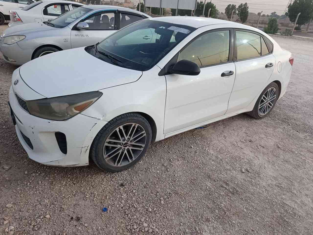 #بيع_مستعجل
#السعر 110
السلام عليكم
كيا ريو 2018 
رقم بغداد
محرك 1600 GDI
وارد امريكي
بيها ضربة بالجاملغ مصلح بأمريكا وبيها بارد بالباب وضربة خفيفة بالايت الامامي
كلها موضحة بالصور
تدفئة تبريد شغالات 
سيارة موظفين من البيت للدوام
سيارة نظيفة ما متعوبة
#110_سعر
بيها غرامات 3 اوراق تنزل من سعرها
***********
مكان السيارة نجف
راعيها بغداد يريد مداور النجف, العراق
